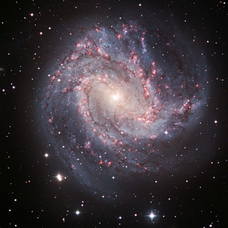 M083 - Spirální galaxie "Jižní větrník" v souhvězdí Hydry