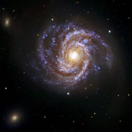 M100 - Spirální galaxie v souhvězdí Vlasů Bereniky