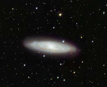 M065 - Spirální galaxie v souhvězdí Lva