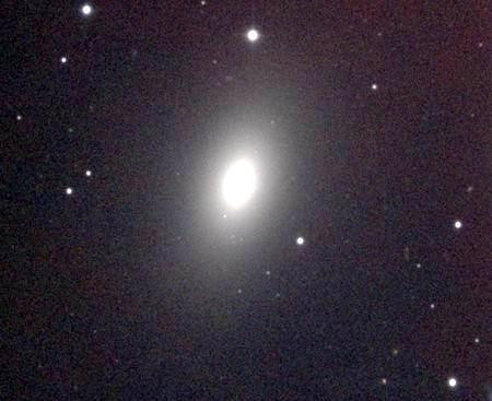 M059 - Eliptická galaxie v souhvězdí Panny